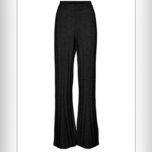 Vero Moda Pants - *HOST PICK* Vero Moda Curve Rib-Knit Flare Pants